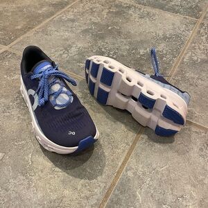 On cloud, cloud monster. Size 7. Navy blue.